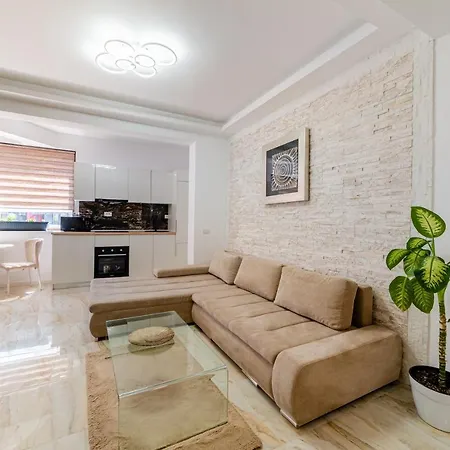 Apartament Unique Luxury 9 アパート ナボダリ